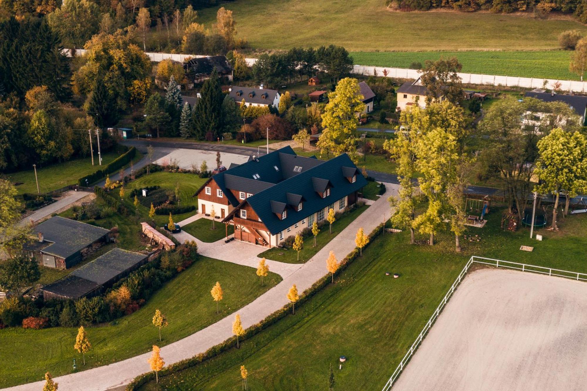 Penzion Pivnice - Jitravsky Dvorec Rynoltice Exterior foto
